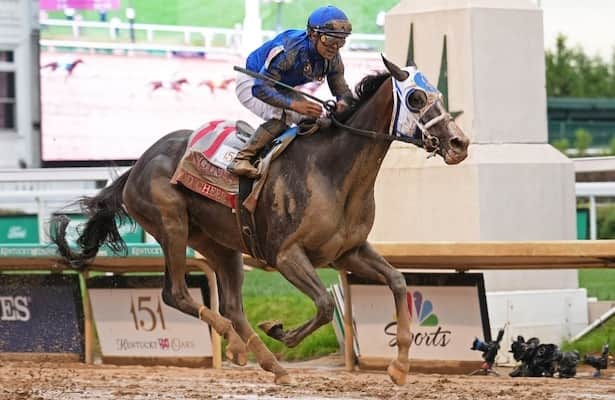 Good Cheer rallies to win Kentucky Oaks 2025