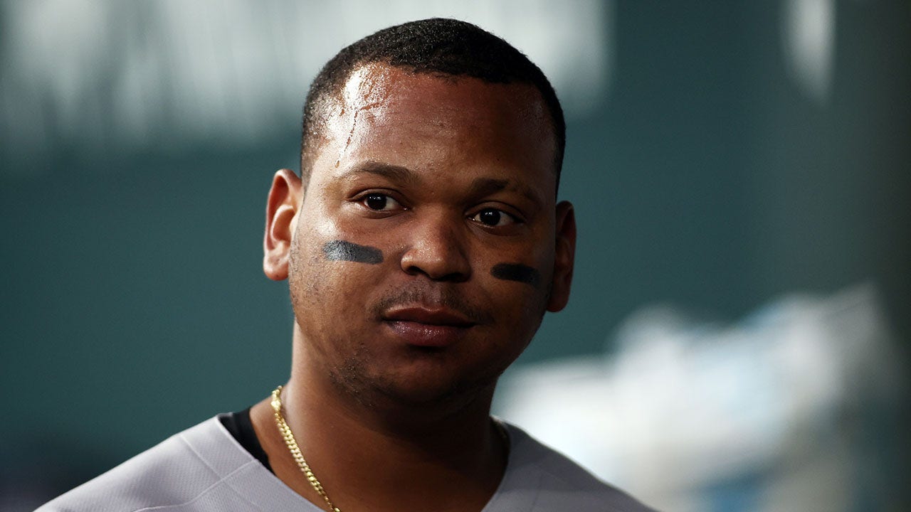 Red Sox owner meeting with Rafael Devers about position: report