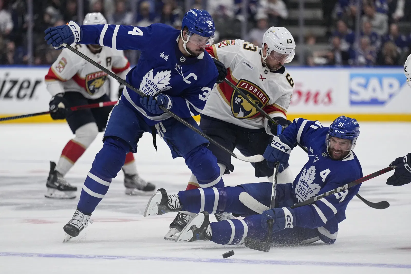 Data Suggests Veterans Outperform in NHL Playoffs—Should the Maple Leafs Follow the Trend?