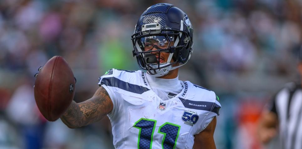 3 Best NFL Player Prop Bets for Monday Night Football: Texans at Seahawks