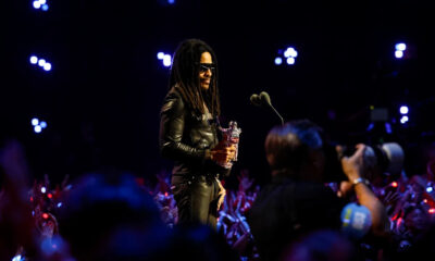 NBA returns to NBC with Grammy award winner Lenny Kravitz starring in Sunday Night Basketball intro theme