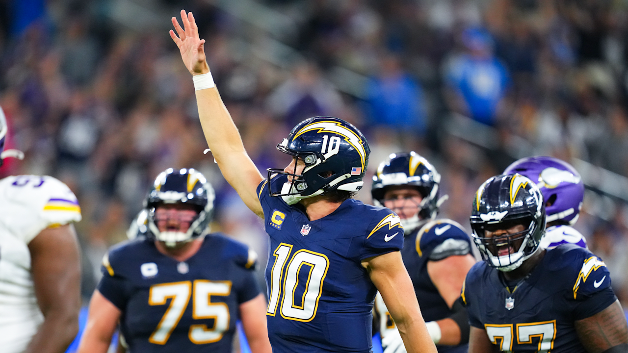 What We Learned from Los Angeles' 37-10 win