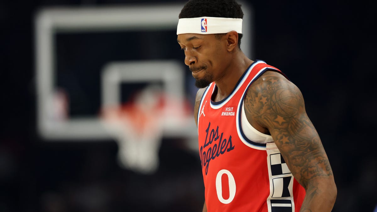 Former Florida basketball star Bradley Beal out for 2025-26 NBA season