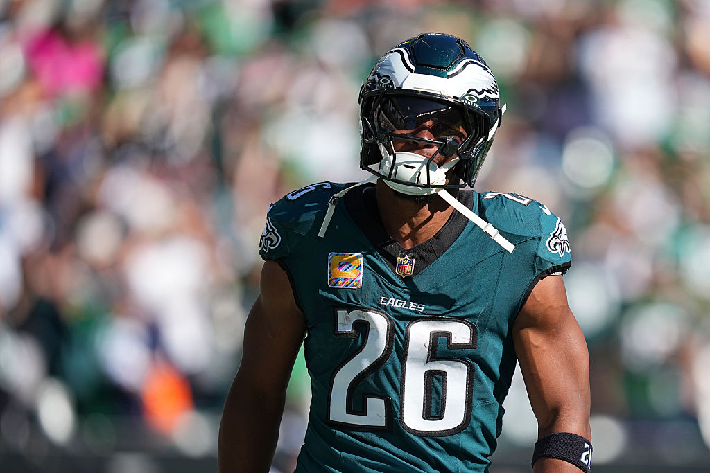 PHILADELPHIA, PENNSYLVANIA - OCTOBER 5: Saquon Barkley #26 of the Philadelphia Eagles reacts after scoring a touchdown against the Denver Broncos at Lincoln Financial Field on October 5, 2025 in Philadelphia, United States.