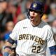 Christian Yelich homers to cap a 6-run rally in the 8th inning as Brewers beat White Sox 9-7