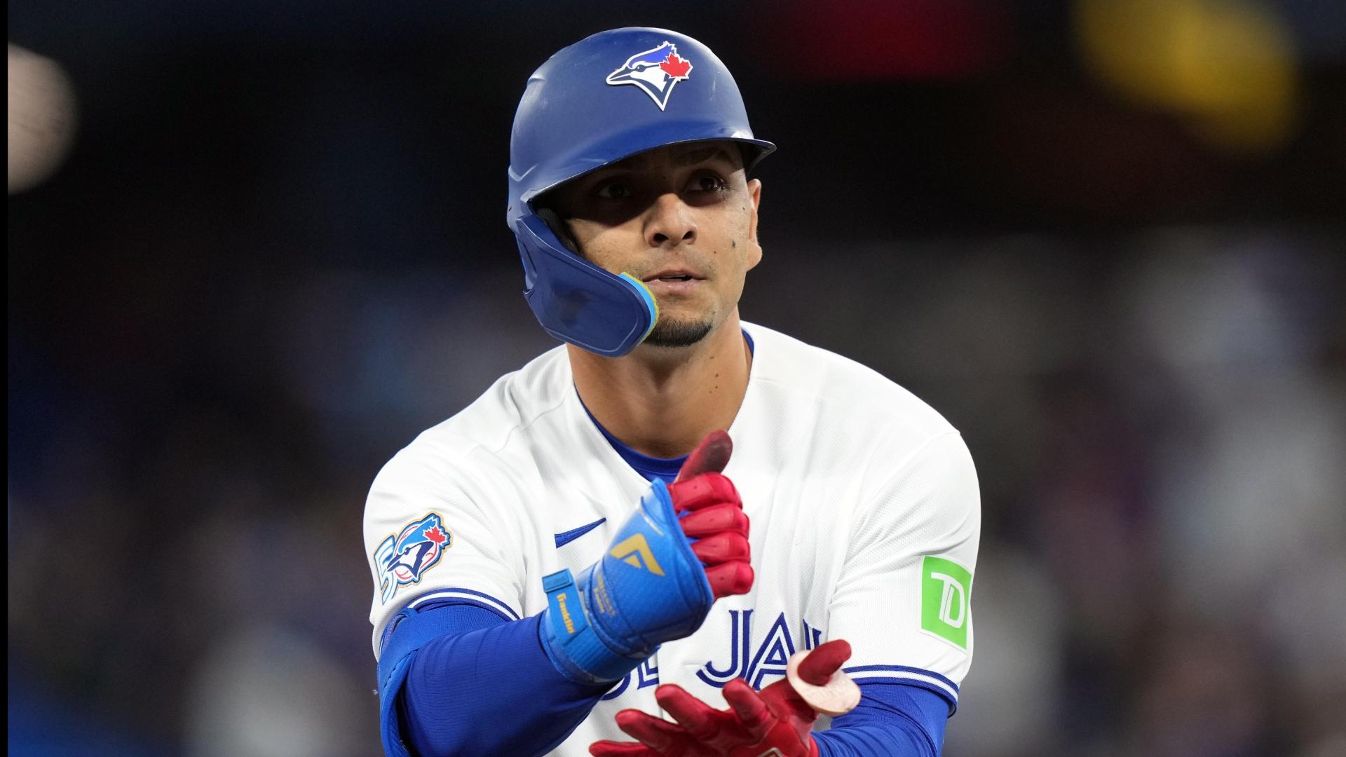 Giménez has winning hit in ninth as Blue Jays beat Athletics 3-2