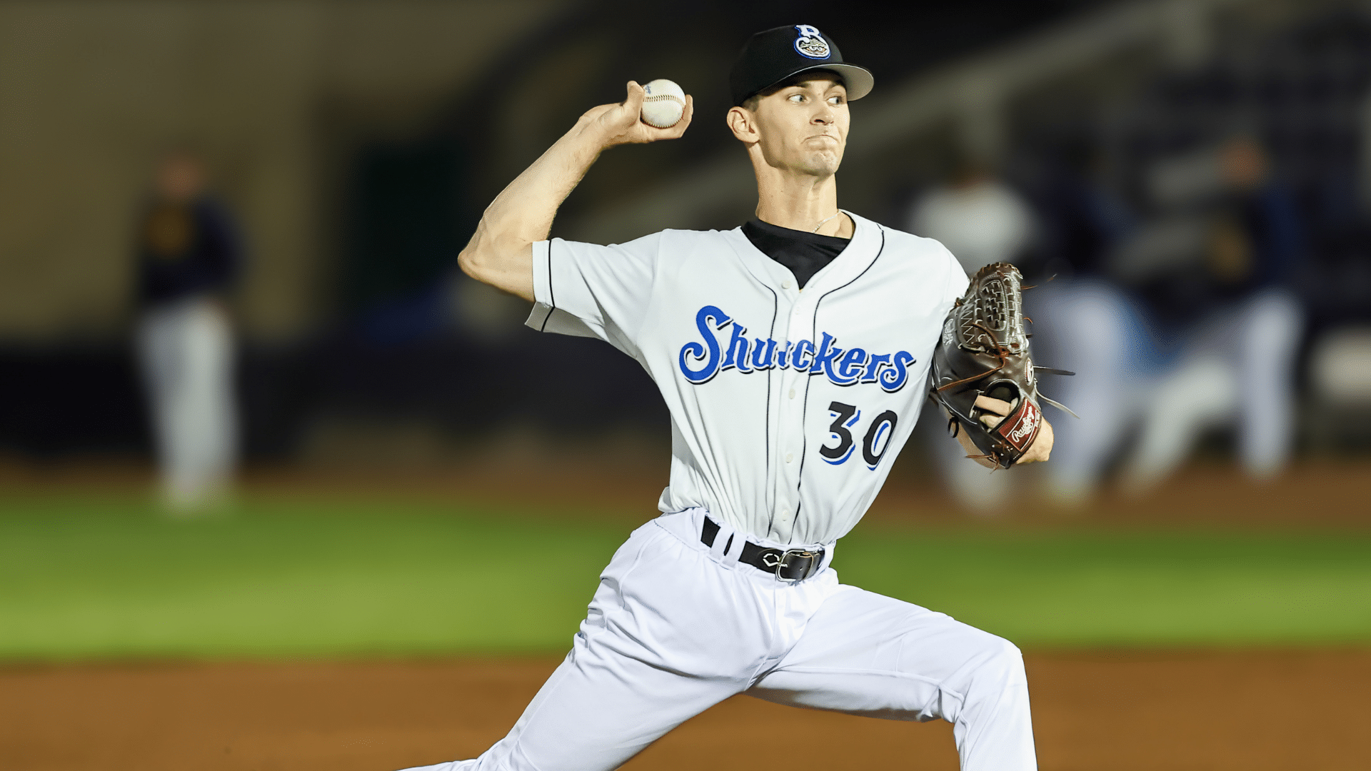 Biloxi Shuckers beat Blue Wahoos, 8-2, in home opener