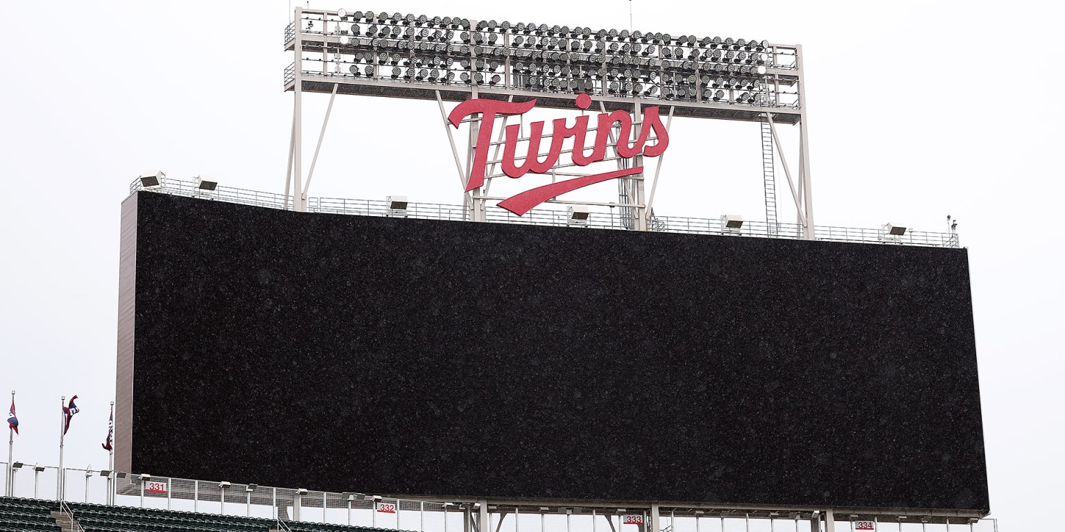 Rays-Twins series opener affected by power outage