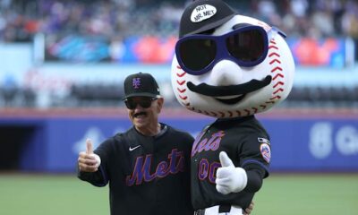 Bobby Valentine, in disguise again, revels in his most famous moment with Mets