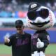 Bobby Valentine, in disguise again, revels in his most famous moment with Mets