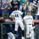 Mariners hit 4 home runs in 5-1 win over D-Backs