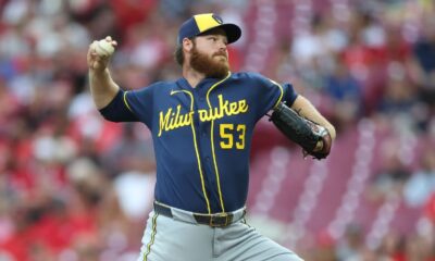 Brewers' Brandon Woodruff gets 900th K in return from IL