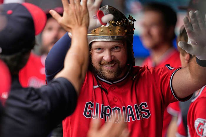 Guardians hit 7 homers against Twins, 1 short of franchise record