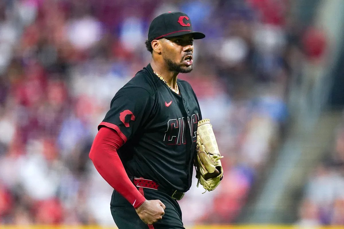 Hunter Greene involved in trade rumors, per former Reds GM Jim Bowden
