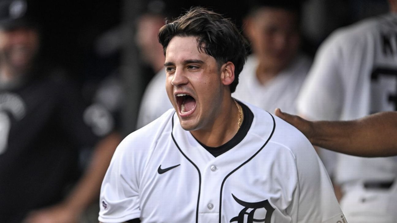 Tigers' Valencia honors Venezuela after HR in 1st MLB at-bat