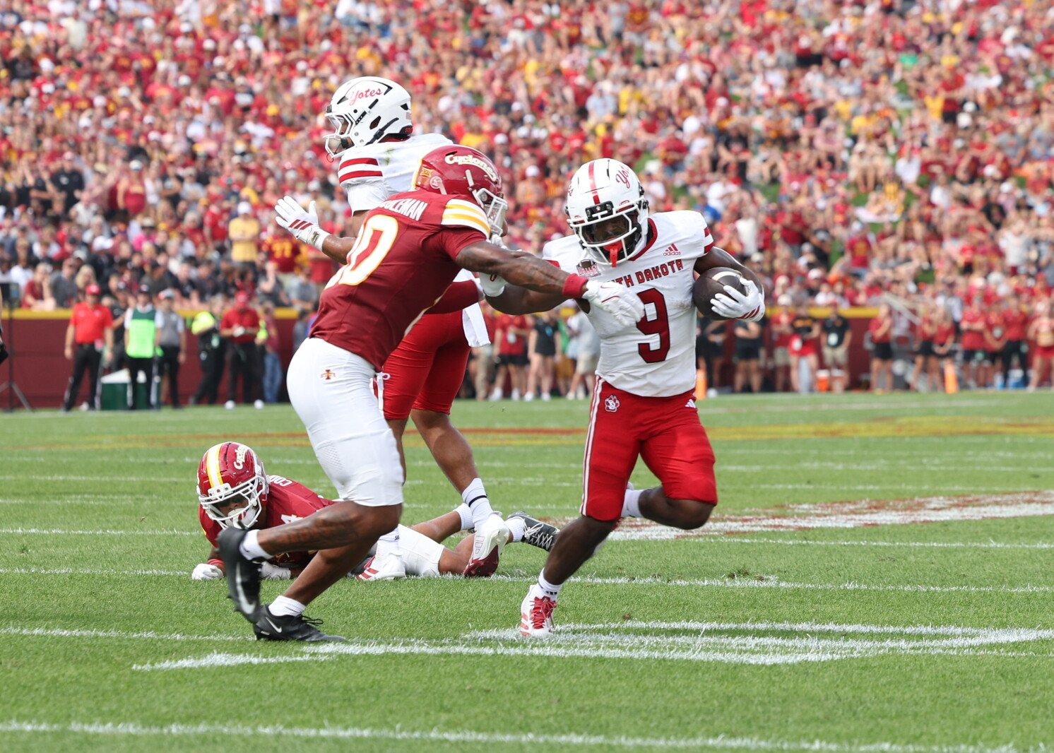 Entire MVFC gets chance to take down FBS foe in 2026 season - Mitchell Republic