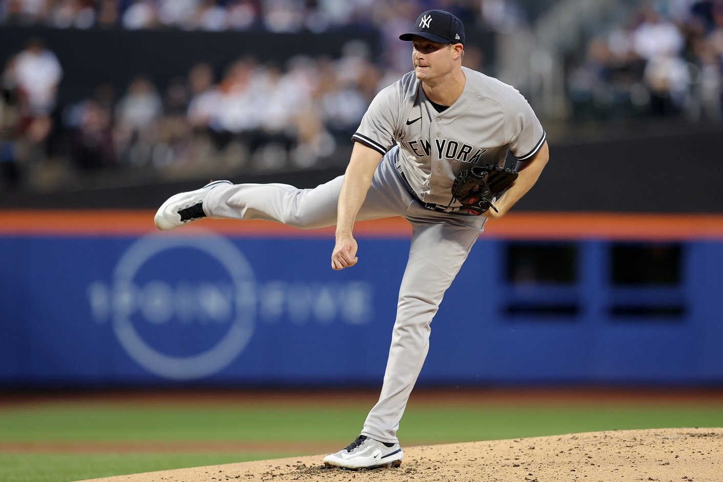 MLB DFS Pitchers to Target and Fade for DraftKings and Fanduel