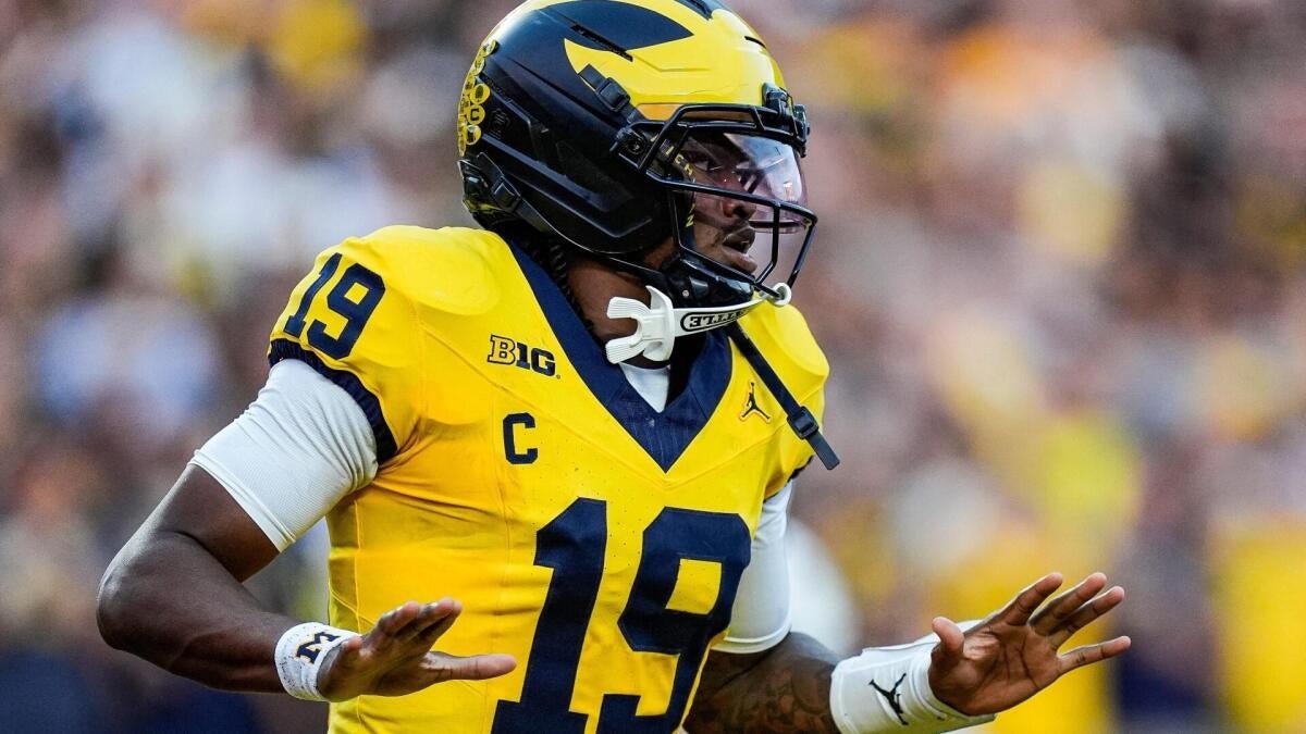 Iowa vs. Michigan odds, prediction: Week 4 college football picks for Saturday